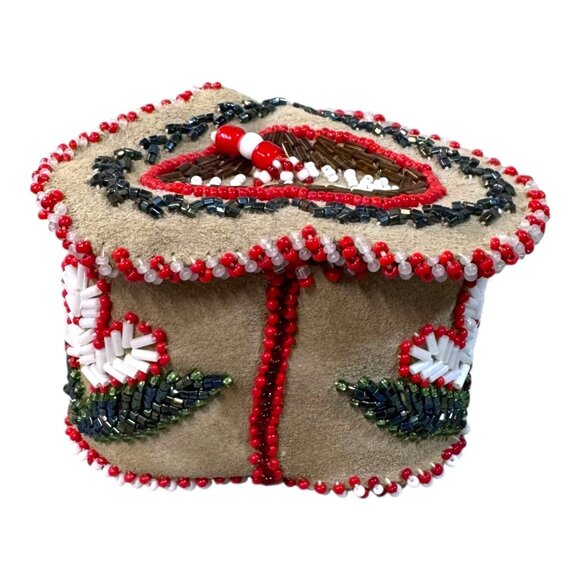 Handcrafted Heart Shaped Beaded Native American Iroquois Trinket Box Suede Lined - Picture 9 of 10